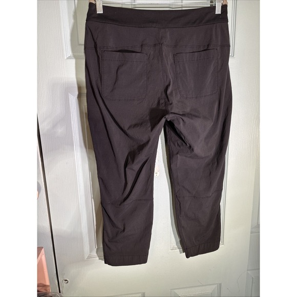 Athleta Trekkie North Jogger  Hiking Cropped Black Pants  Zip Pockets Size 12 - Picture 8 of 13